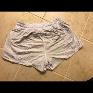 Lululemon / Tracker Short / Size 8